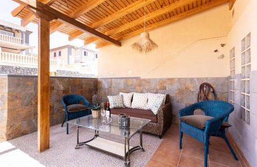 Arenas del Mar House | Medano Beach