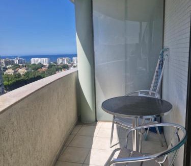 Barra da Tijuca Apartment | Mediterrâneo flat 1309