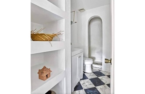Countryside House | Mediterranean Getaway - Single Family Home