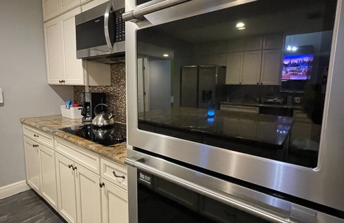Baytown House | Mediterranean home close to Houston and the Ocean