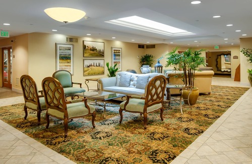 Lower Queen Anne Hotel | Mediterranean Inn