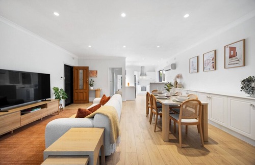 Unley Apartment | Mediterranean Muse - 3BR, Wi-Fi, Parking