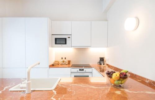 El Guinardo Apartment | Mediterranean Retreat with 4-Bedroom, 3-Bath Apartment in Barcelona