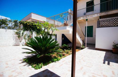 Santa Croce Camerina House | Mediterranean Sunset Villa