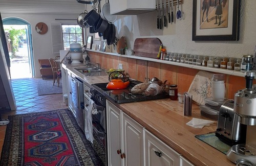 Fremantle Villa | Mediterranean villa, next to marine precinct and 5 minute walk to Fremantle.