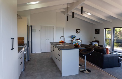 Tryphena House | Medland Magic-enjoy privacy, views and the beach