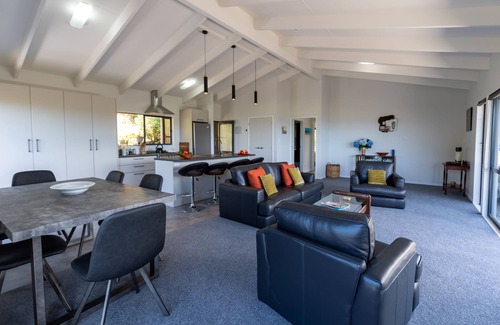 Tryphena House | Medland Magic-enjoy privacy, views and the beach