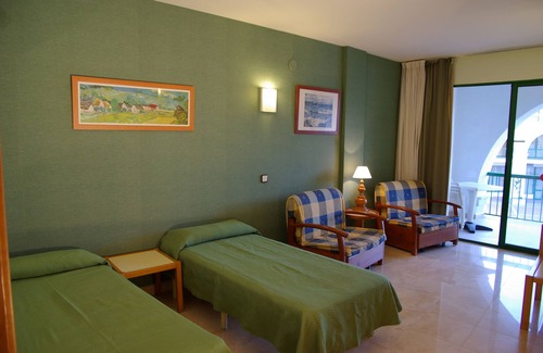 Miami Platja Hotel | MedPlaya Hotel Pino Alto