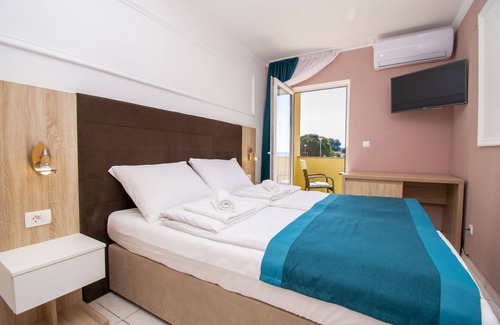 Medulin Hotel | Medulin, Hotel Koral*** - Double room with a balcony and sea view