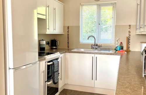 South Cerney Ski Chalet | Medway Hot Tub Lodge