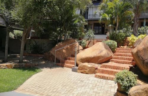 Komatipoort House | Meerkat Manor