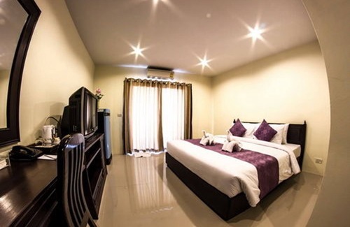 Nanai Road Hotel | Meesuk Place