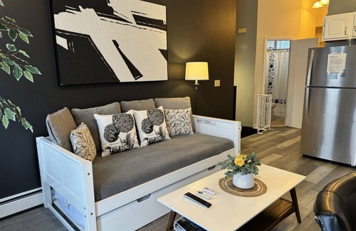 Union City Apartment | Mega Midtown Trade View - APT 2-3 Combo -15 Mins to NYC