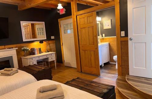 Union City Apartment | Mega See NY Now - Midtown - Apt 1 & 2 Combo