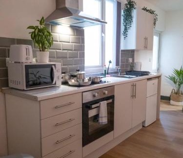 Riverside Apartment | Mega Value Stay - 7 Beds, Keyless Entry, City 5 min walk BY PROPERTY PROMISE