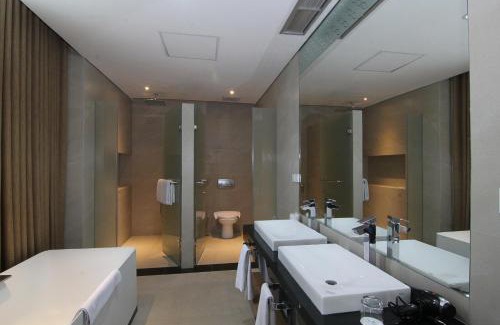 Laweyan Hotel | Megaland Hotel Solo