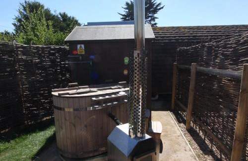 Brightlingsea House | MegaPod 1 at Lee Wick Farm Cottages & Glamping
