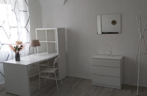 Mayen House | Megena