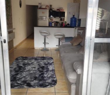Maracana House | Meia quadra da praia