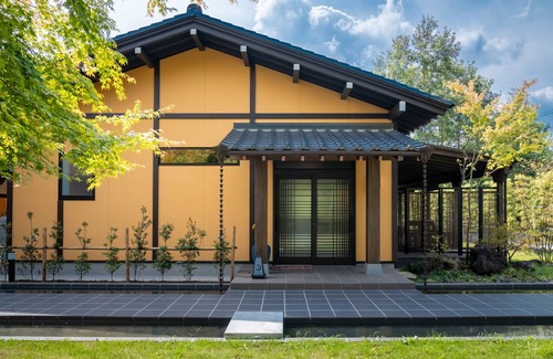 Aso House | Meihodo Bunshinkan｜In the deep forest surrounded by the mountains of Aso