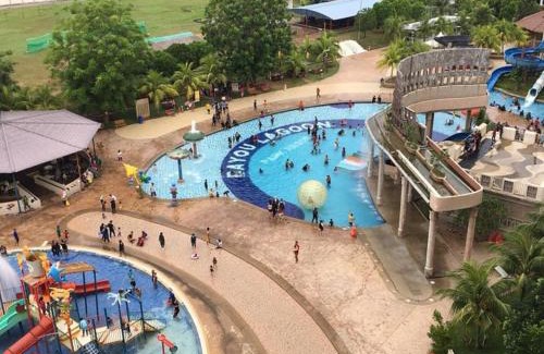 Malacca City Apartment | Melaka B- Lagoon Resort FREE 4 & 6 Waterpark ticket