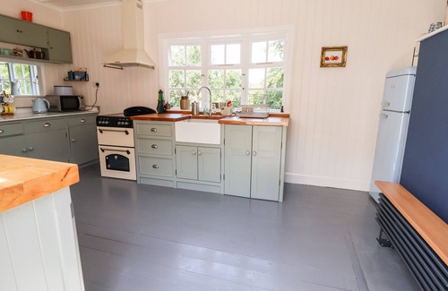 St George Cottage | MELBECKS, family friendly, character holiday cottage in Abergele