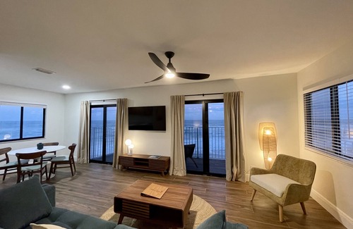 Claytons Hotel | Melbourne Beach Resort