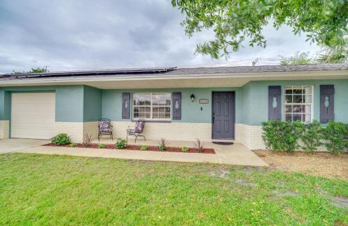 Melbourne House | Melbourne Home with Pool and Patio, 6 Mi to Beach!