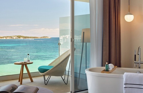 Santa Eulalia del Rio Hotel | Meliá Ibiza - Adults Only