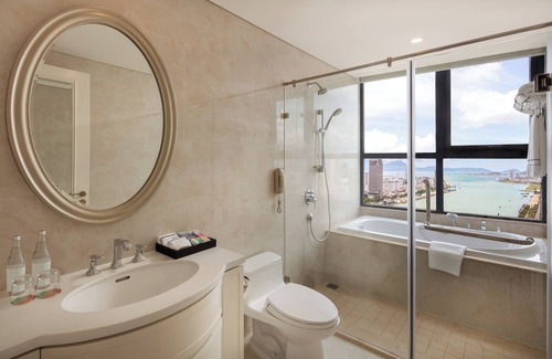 Son Tra Hotel | Melia Vinpearl Danang Riverfront