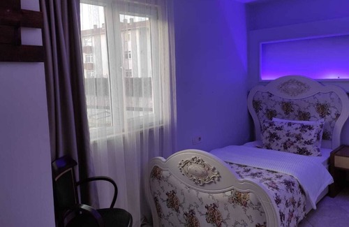 Golcuk Hotel | Melin Otel