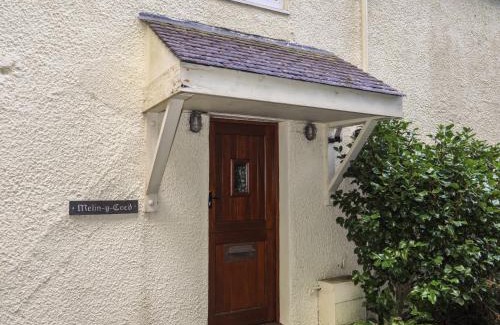 Menai Bridge House | Melin y Coed