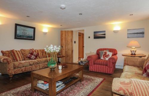 Menai Bridge House | Melin y Coed