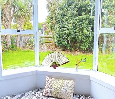 Invercargill House | Melinda's Queens park room
