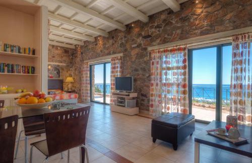 Livadia Villa | Meliti Sunset View & Private Pool Villa 20 min from Elafonissi