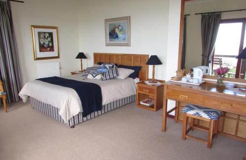 Outeniqua Strand House | Melkhoutkloof Guest House