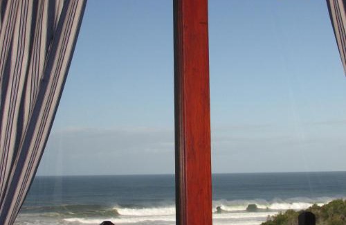 Outeniqua Strand House | Melkhoutkloof Guest House