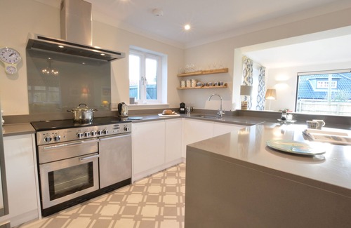 Thorpeness House | MELLOWS, THORPENESS, pet friendly, with a garden in Thorpeness