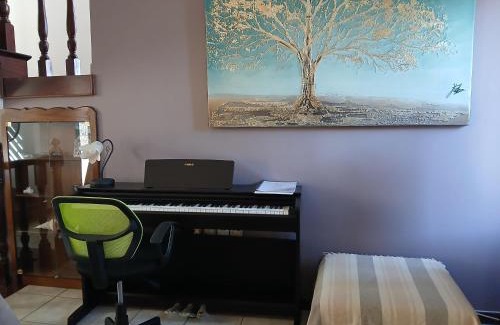 Karlovassi Apartment | Melody, Country house in the pine trees