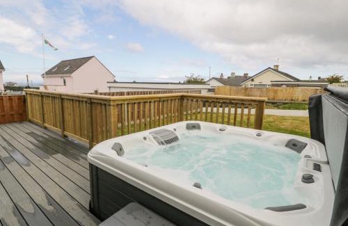 Cemaes Bay House | Melody