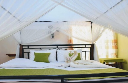 Siaya House | Melon Hut Guest House
