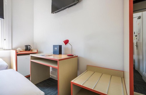 Auburn Hotel | Melton Hotel Auburn
