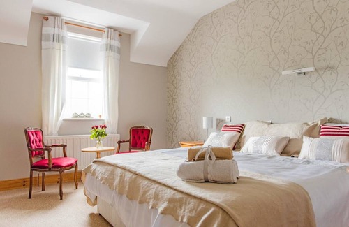 Enniskillen House | Melvin Country House