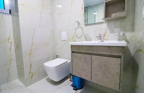 Borsh Hotel | Memi Hotel
