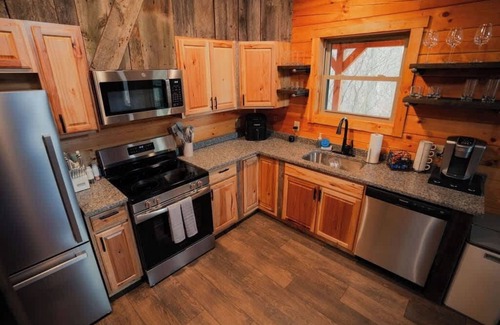 McArthur Cabin | Memories at Hillside A Modern Cabin Hocking Hills