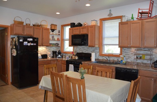 Franklin House | Memories Made Here -Maine Loon House-AcadiaNP/Downeast-Lakefront-WiFi/TVs-Kayaks