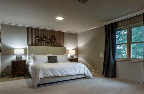 Lakeland House | Memphis Lakefront, 5 King beds, close to everything