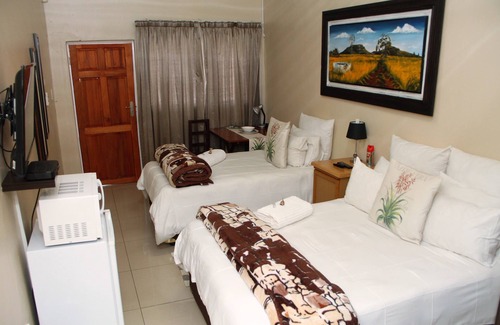 Ladysmith House | Memra Guest House