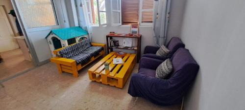 Praia House | Mendes Guesthouse - Former B&B In the heart of Praia