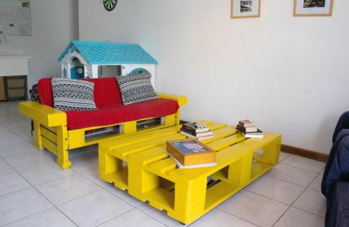 Praia House | Mendes Guesthouse - Former B&B In the heart of Praia